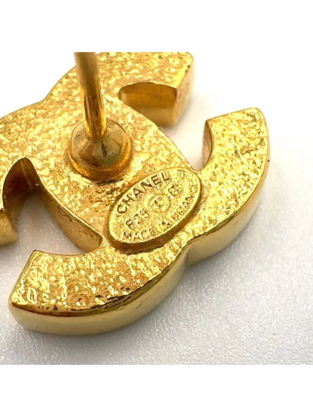 Chanel CC Logo Rhinestone Enamel Clear Gold Black Earrings